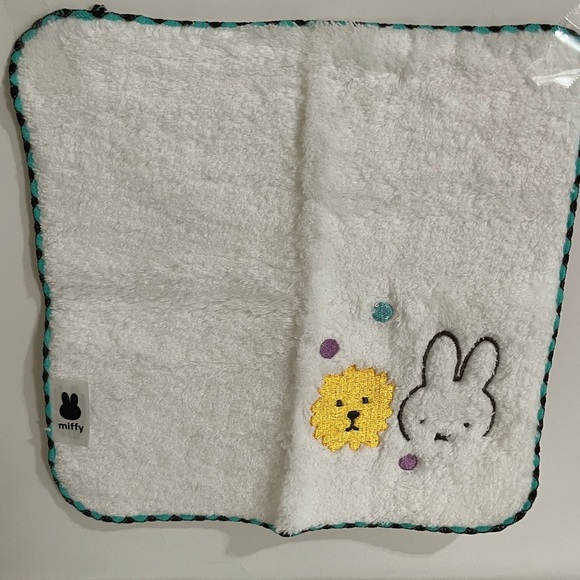 Miffy Hand/Face Towel - Picture 3 of 6